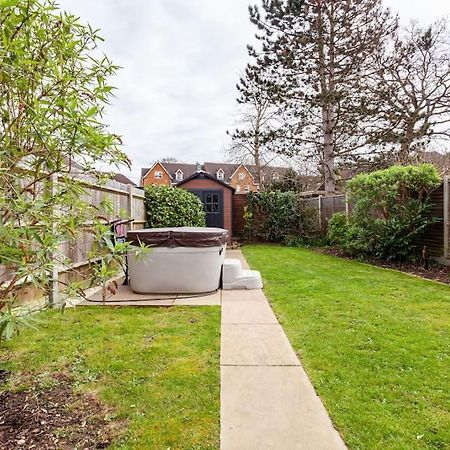 One Bedroom Apartment, Driveway, Bracknell Centre Kültér fotó